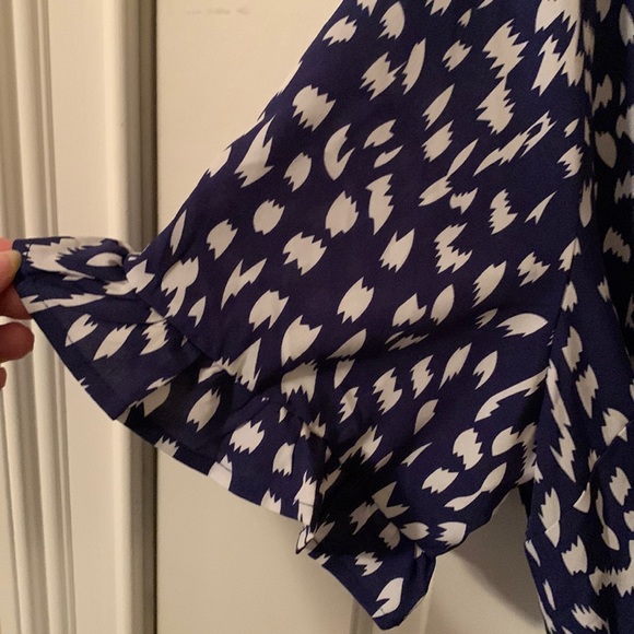 EUC Shein blue & white belted elastic waist v-neck collar with tie dress 4XL - Picture 3 of 13